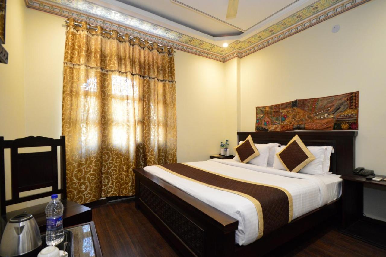 Hotel Surya Garh Джапур Экстерьер фото