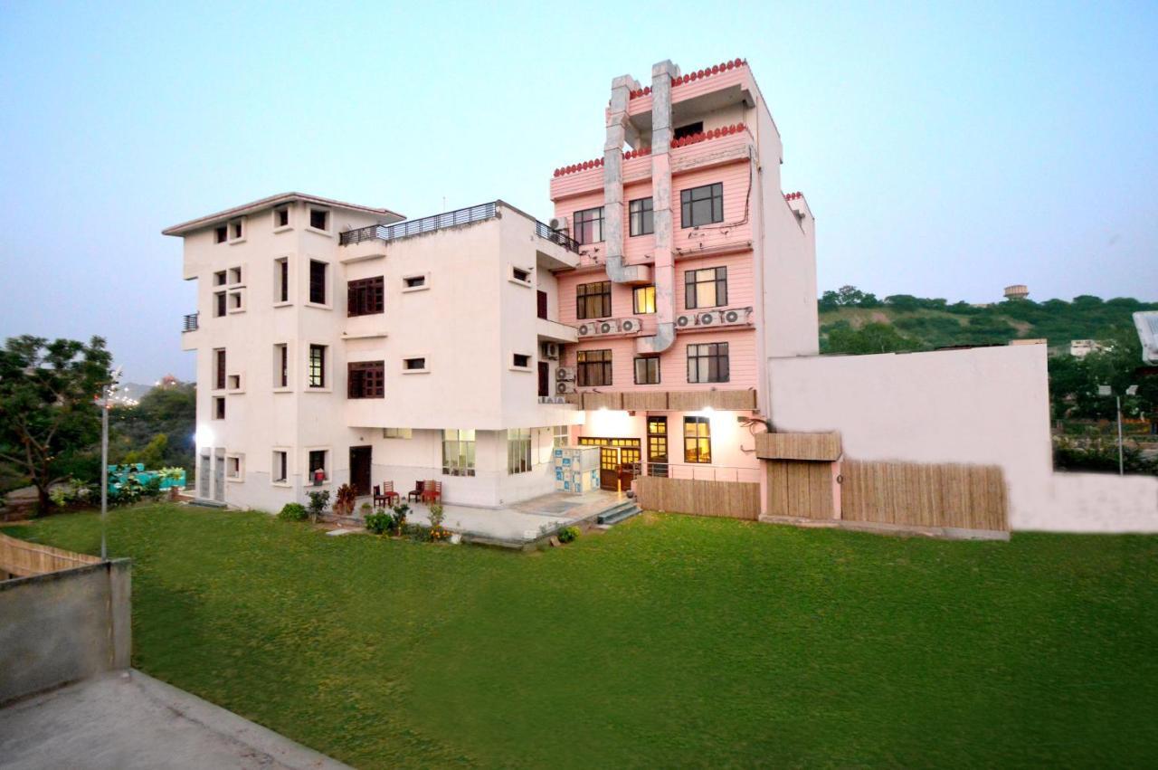 Hotel Surya Garh Джапур Экстерьер фото