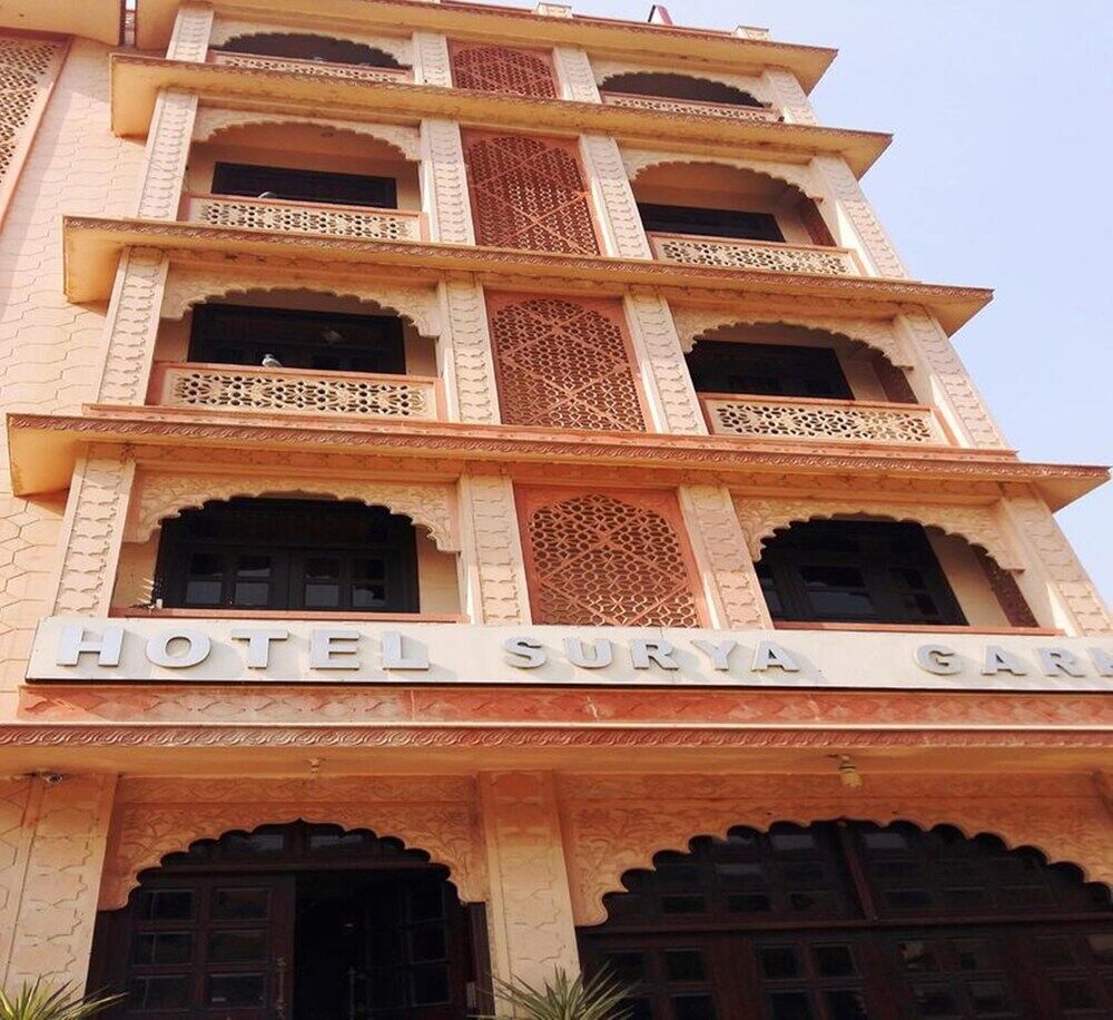 Hotel Surya Garh Джапур Экстерьер фото
